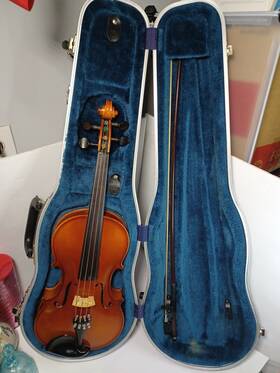 Glaesel Va25e6 Viola 14 Inch Copy Of Antonius Stradivarius With Case And Bow