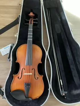 Mls130va15 Maple Leaf Strings Mls110va15 15 Inch Viola With Bow And Case