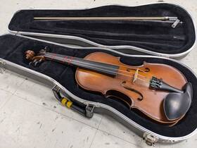 Scherl & Roth R111e13 And 13 Inch Viola Outfit With Bow