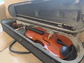 08657 Yamaha Va5 15 Inch Acoustic Viola With Case Rehaired Bow Professionally Restrung 08657 Yamaha Va5 15 Inch Acoustic Viola With Case Rehaired Bow Professionally Restrung