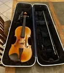 Samuel Eastman VA80 Viola With Hard Case, Strap, And Bow 15 Iinch, 2018 Used. Price: $550.00.