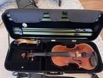 Intermediate/advanced Viola (handcrafted Scherl & Roth W/ Bow Shoulder Rest) Used. Price: $2600.00.