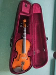Mendini MA250 Viola With Case 14-INCH Has Crack For. Price: $40.00.